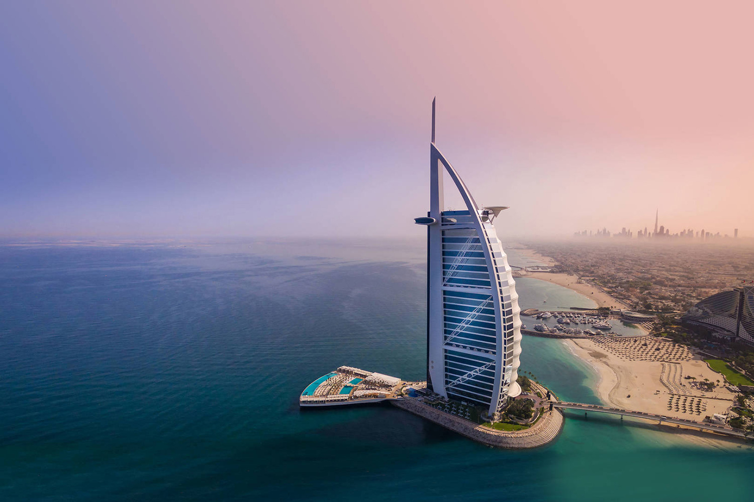 تصویری از برج عرب دبی
