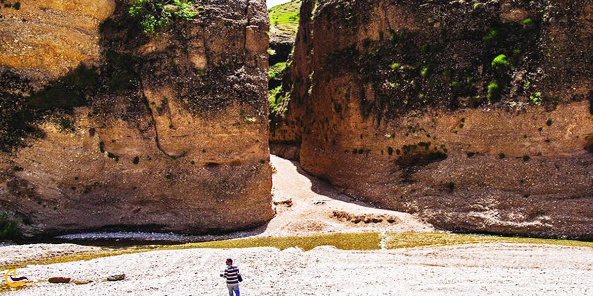 تصویری از غار زینگان