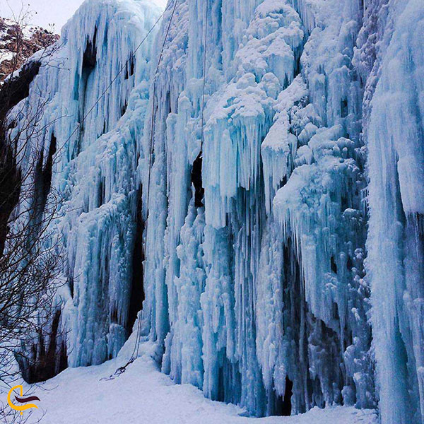 عکس آبشار یخی آبنیک