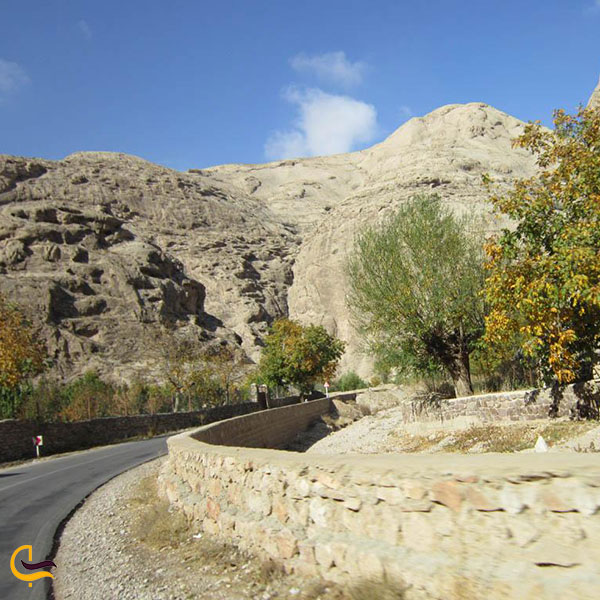 عکس جاده‌ ی روستای اخلمد