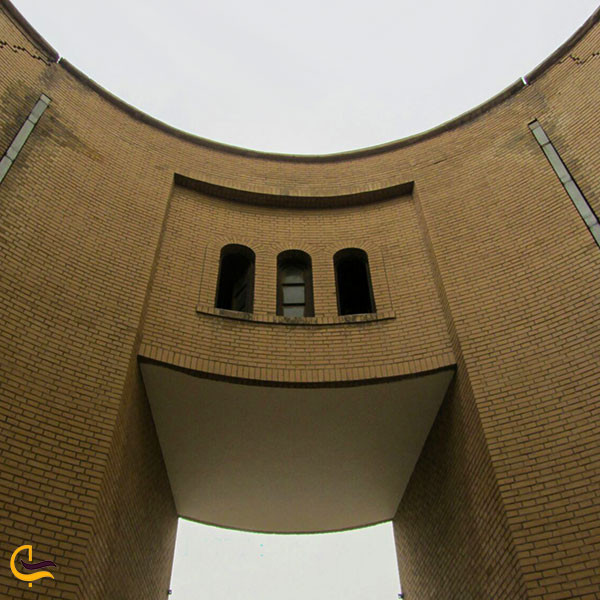 عکس معماری دانشگاه سه گوش اهواز
