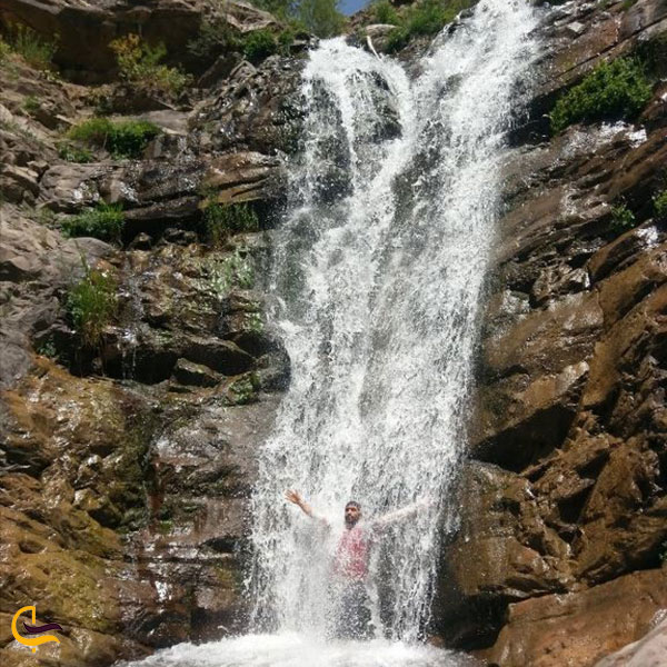 عکس آبشار برگ جهان