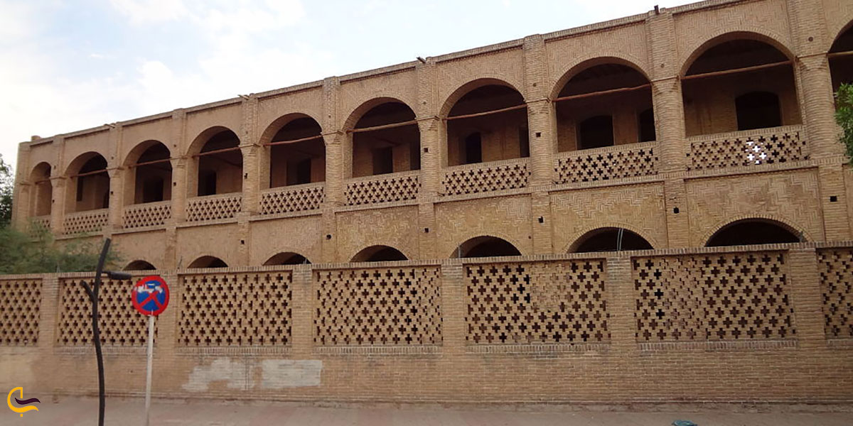 عکس کاروانسرای معین التجار