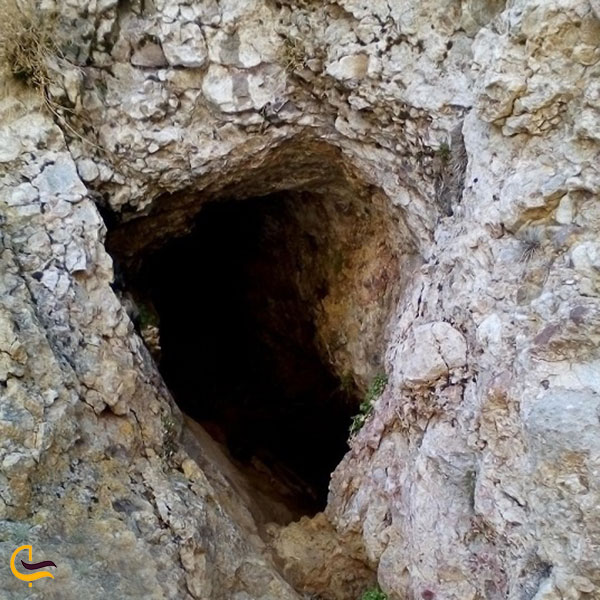 عکس غار خمیره روستای برگ جهان