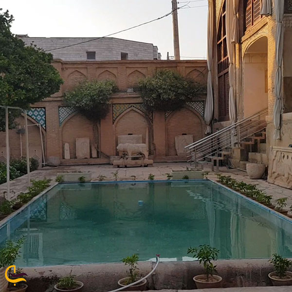عکس حوض سنگی باغ موزه هفت تنان شیراز