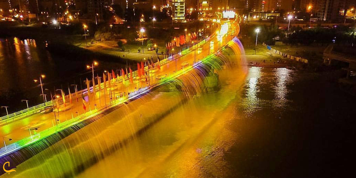 نمایی از بالای آبشار مصنوعی اهواز