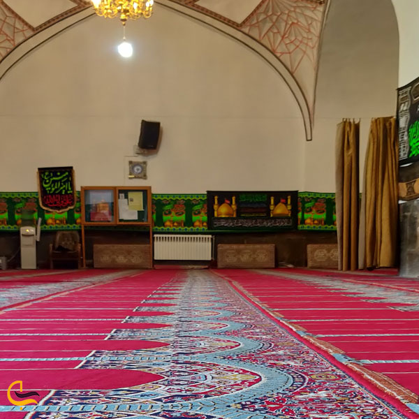 نمایی از معماری داخل و بیرون مسجد آبی ایروان