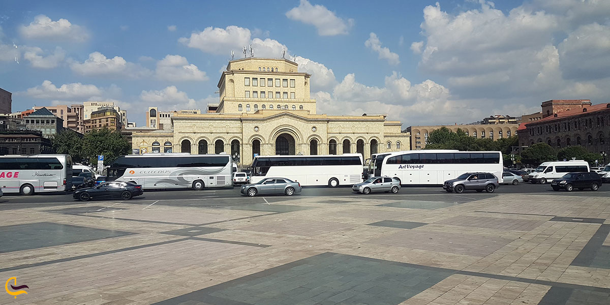 عکس وزارت دارایی میدان جمهوری ارمنستان