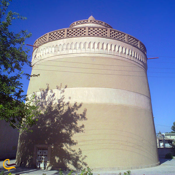 عکس برج کبوترخانه میبد