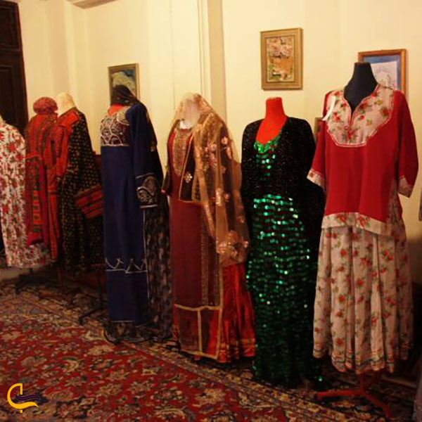 عکس موزه لباس‌ های سنتی و آیینی شیراز