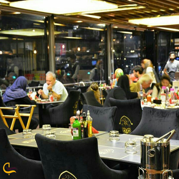 عکس رستوران رویال لانژ در بام لند تهران