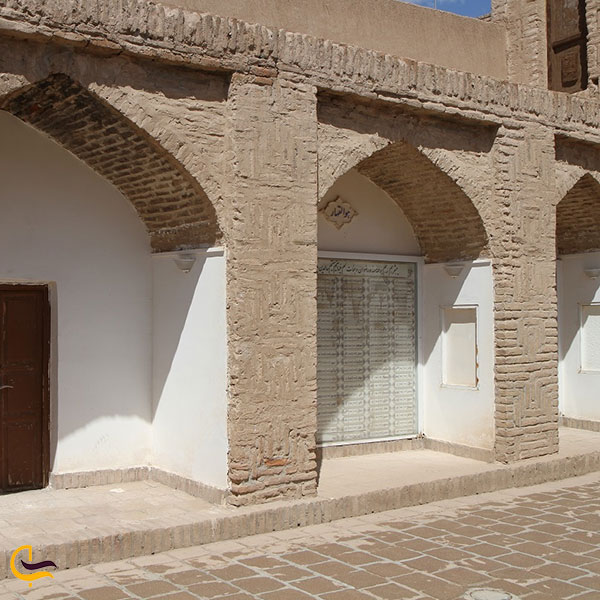 عکس بنای تاریخی خواجه خضر