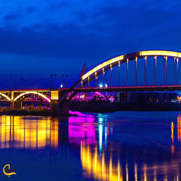 تصویری از پل سفید اهواز در شب