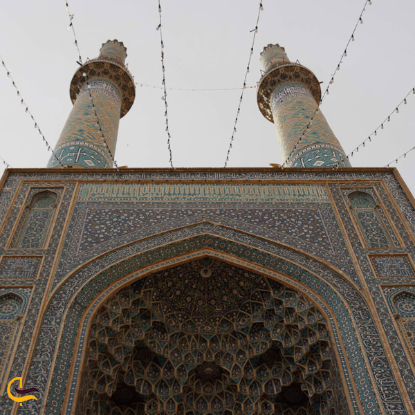 تصویری از مسجد جامع یزد بر روی آتشکده