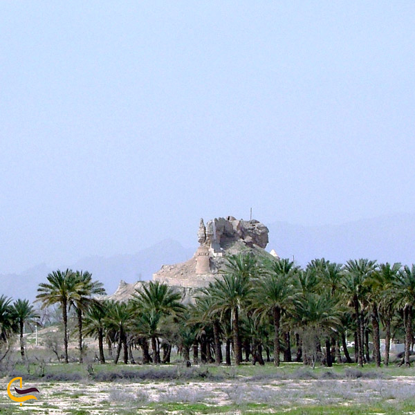 تصویری از قلعه فین از جاهای دیدنی بندرعباس