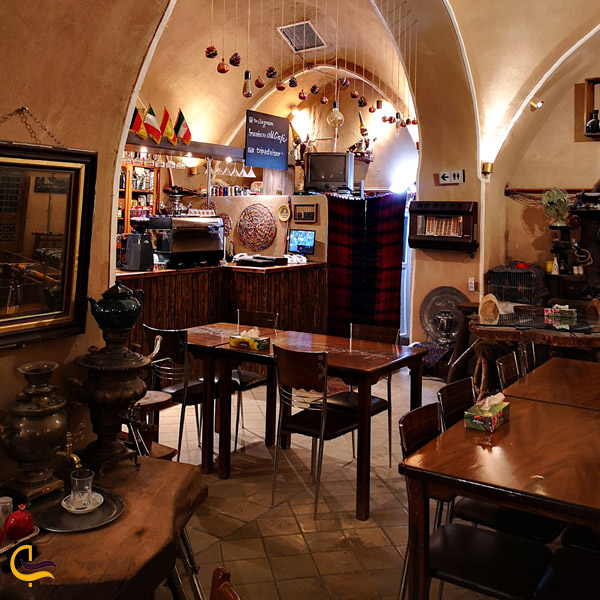 تصویری از کافه رستوران ایرانی قدیمی یزد