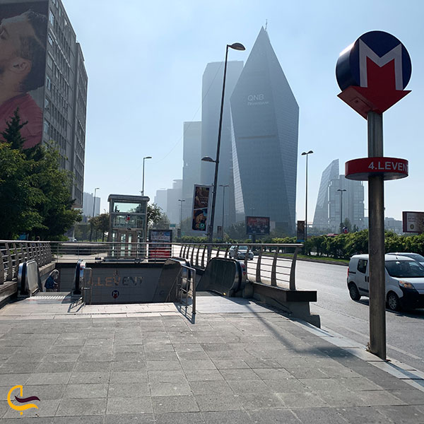 عکس ایستگاه مترو لونت در استانبول