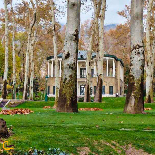 عکس کاخ نیاوران تهران در فصل زیبای پاییز