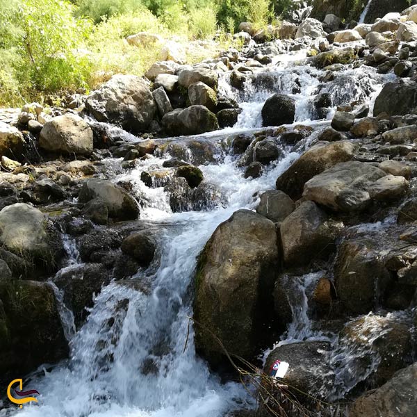 تصویری از تصویری از آبشار نوژیان