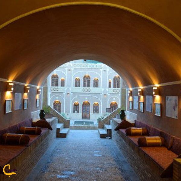 تصویری از رستوران هتل مشیرالممالک یزد