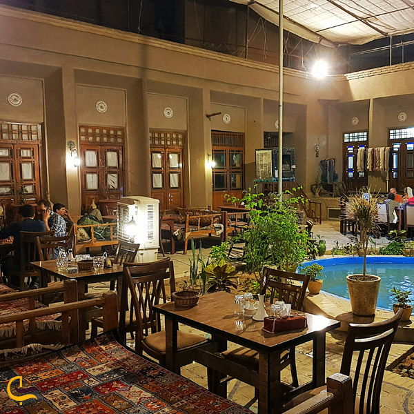 تصویری از رستوران هتل جاده ابریشم یزد