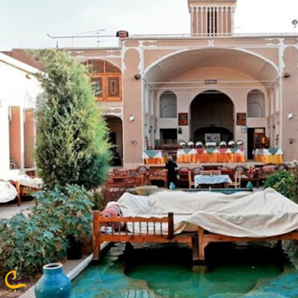 تصویری از رستوران سنتی هتل شرق یزد