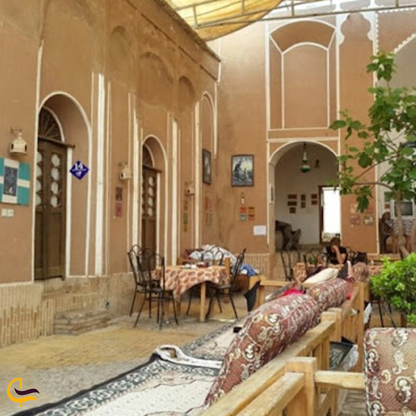تصویری از رستوران سنتی هتل شرق یزد