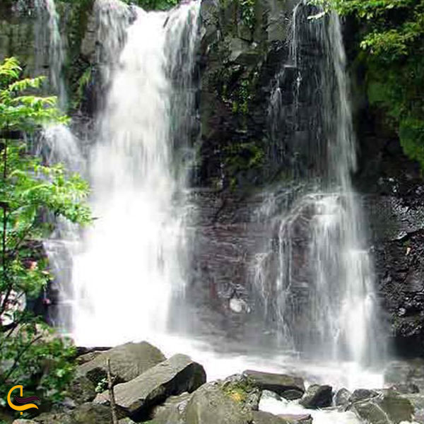 عکس آبشار چاران در کرج