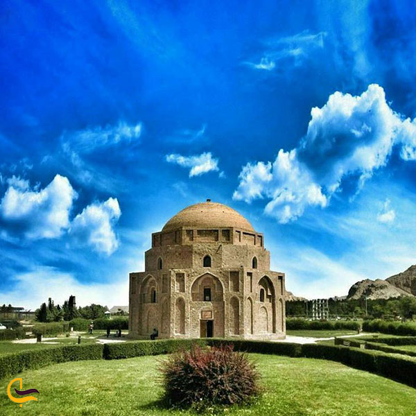 عکس موزه سنگ در کرمان