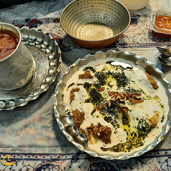 عکس رستوران سنتی مکث کرمان