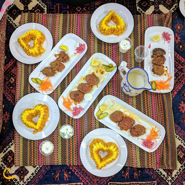 عکس رستوران سنتی خانه کیخسرو در کرمان