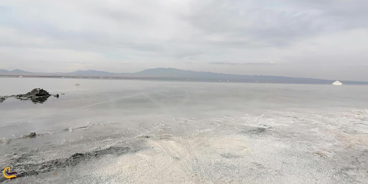 تصویری از  دریاچه نمک حوض سلطان قم