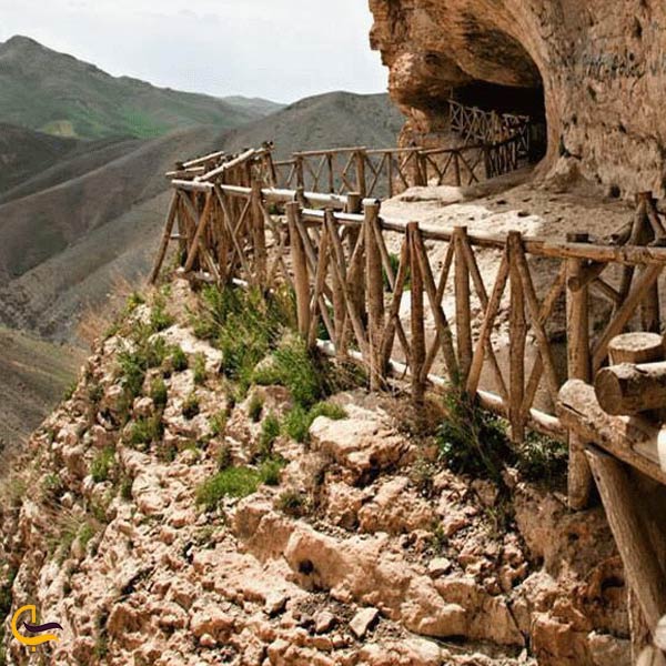 تصویری از غار کرفتو کردستان