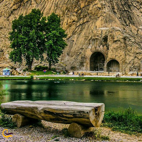 عکس سنگ‌نگاره‌های پارک جنگلی طاق بستان کرمانشاه
