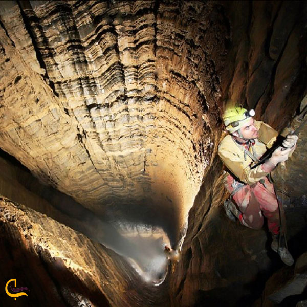عکس غار پرآو در کرمانشاه