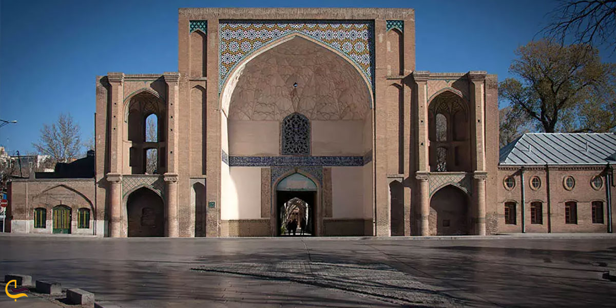 عکس دولتخانه صفوی قزوین