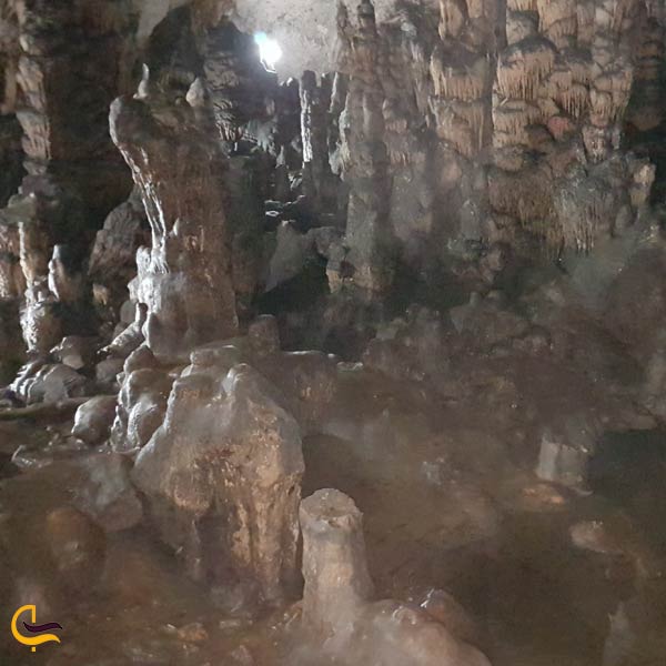 تصویری از غار دربند سنگسر سمنان