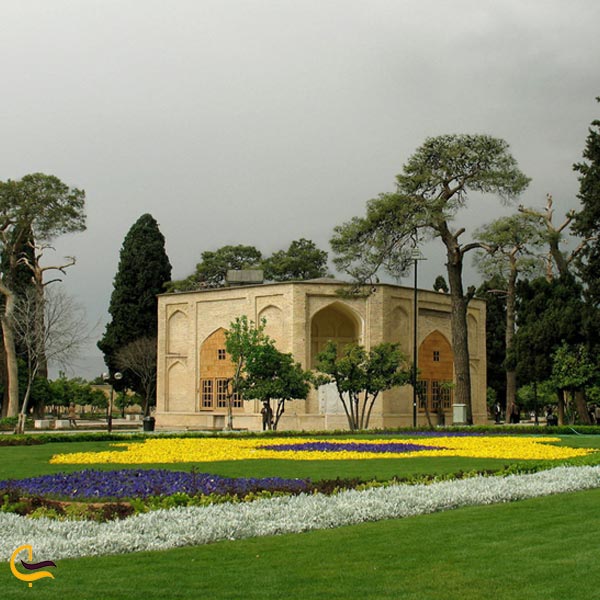 عکس باغ جهان نمای شیراز یکی از زیباترین باغ های شیراز