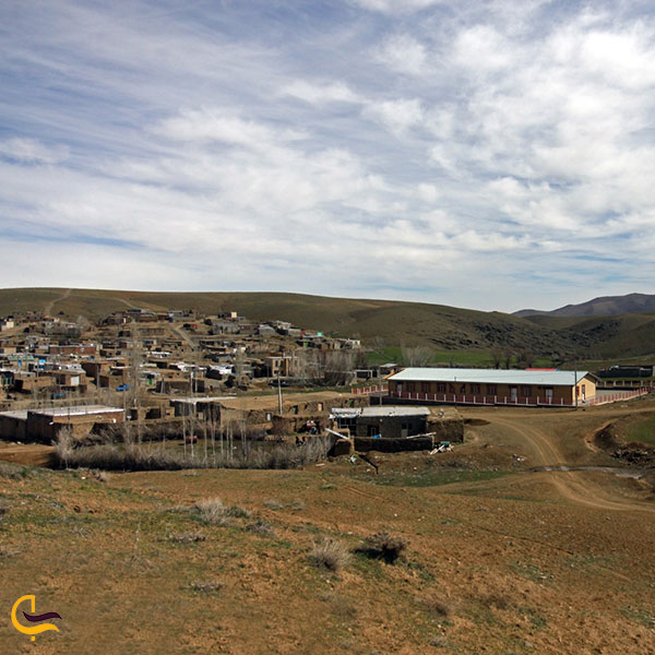 عکس روستای قجر در جاهای دیدنی ایلام