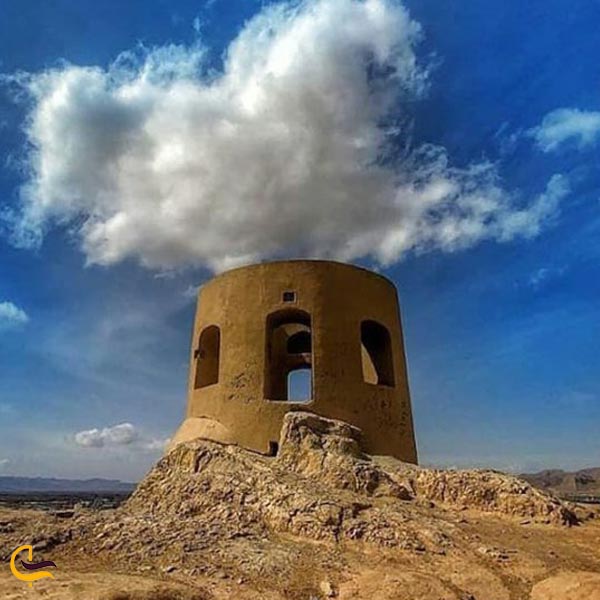 تصویری از آتشگاه اصفهان