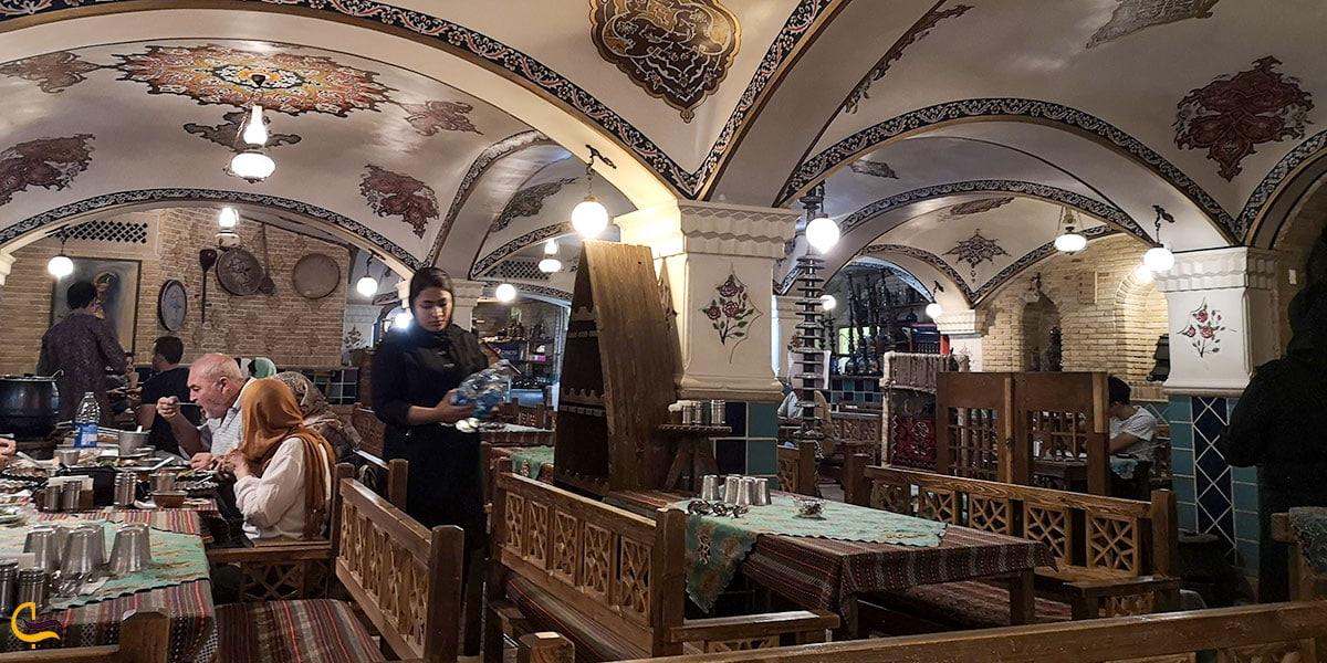 عکس رستوران سنتی قوام در نزدیکی سرای گلشن شیراز