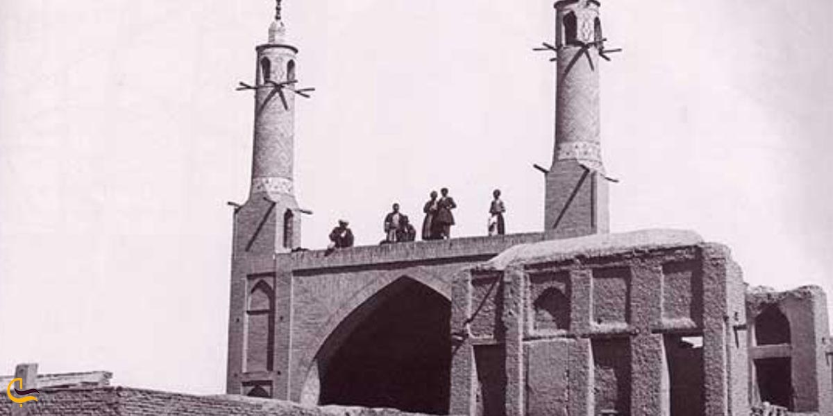 تاریخچه‌ منارجنبان اصفهان