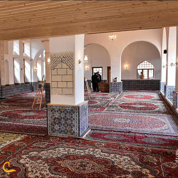 نمای داخلی مسجد صفی رشت