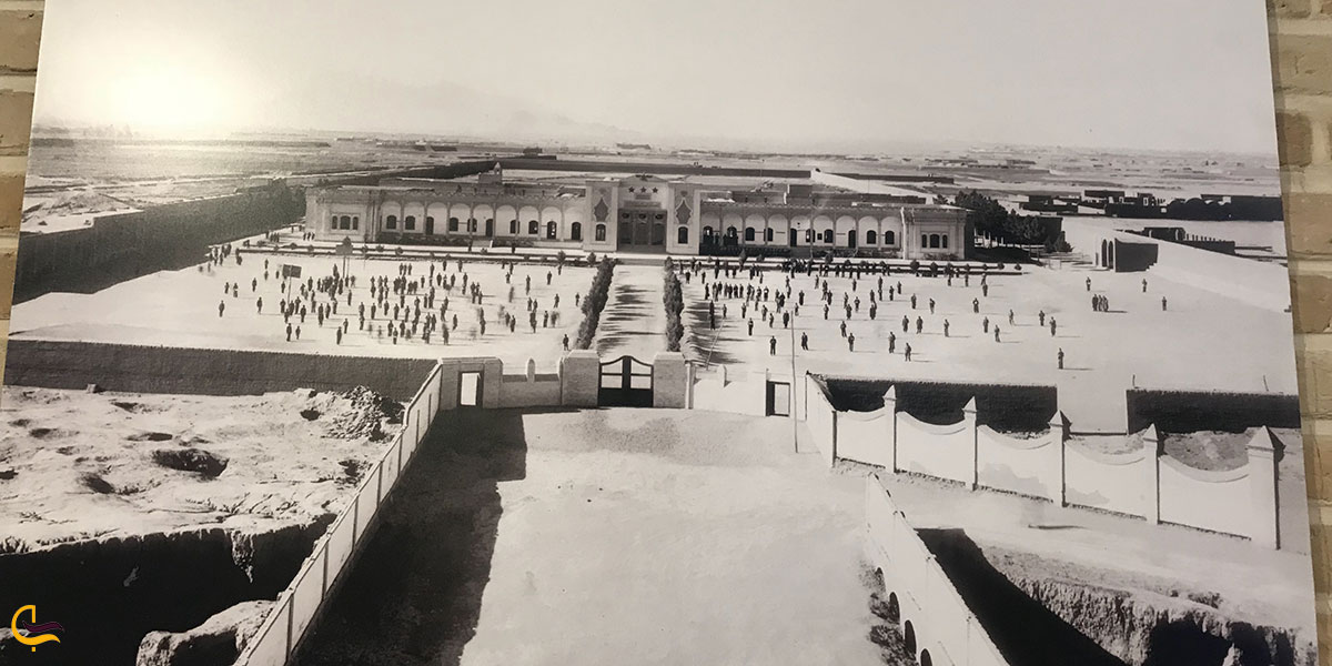 عکس قدمت موزه مارکار