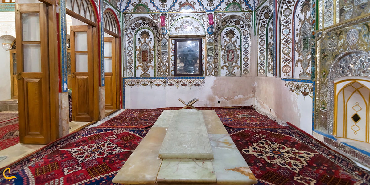 عکس اتاق آرامگاه خانه انگورستان ملک اصفهان