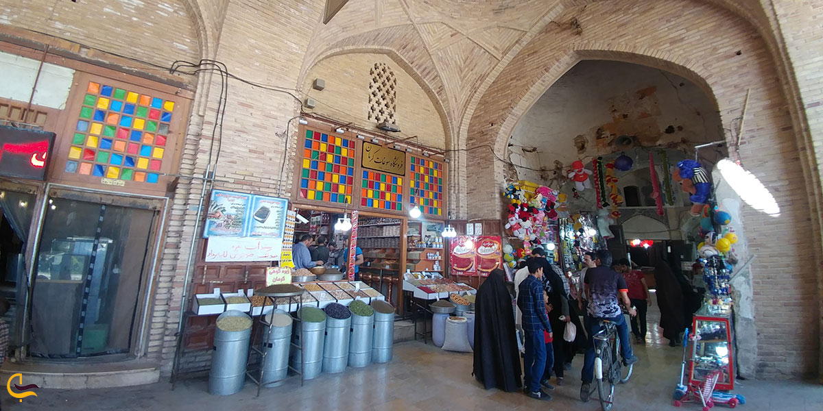 عکس بازار گنجعلی خان از جاهای دیدنی اطراف باغ فتح آباد