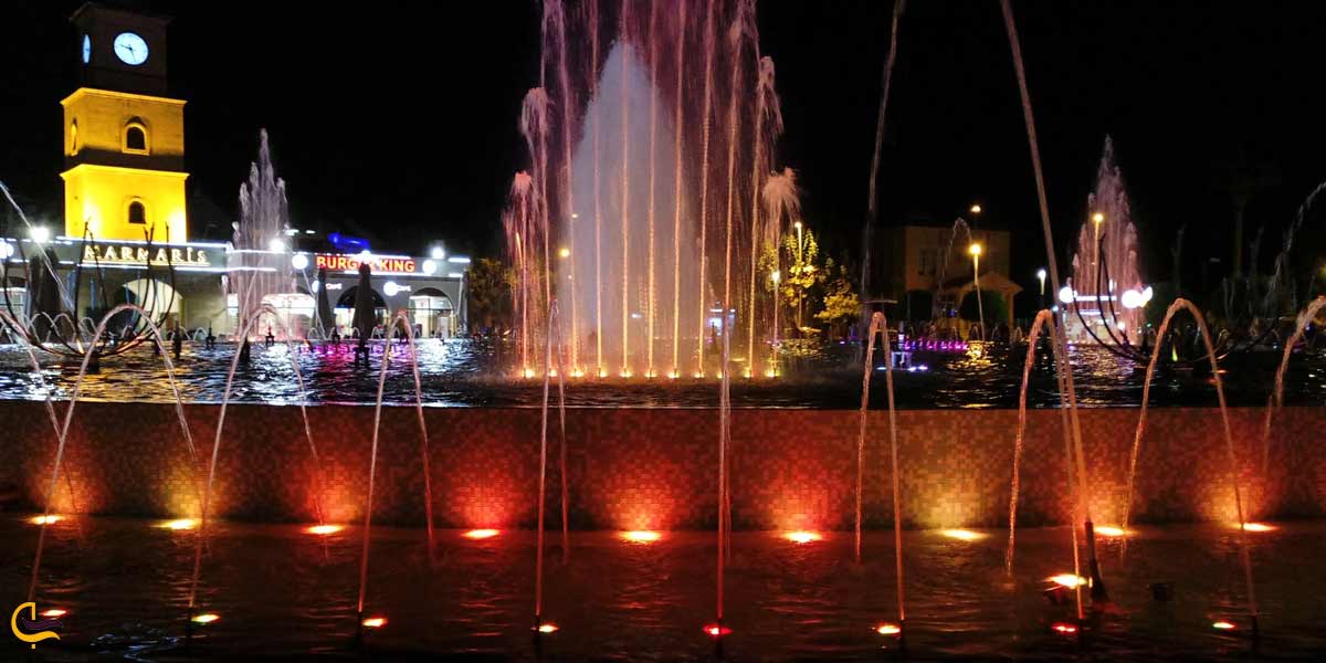 فواره های رقصان (میدان جوان مارماریس)