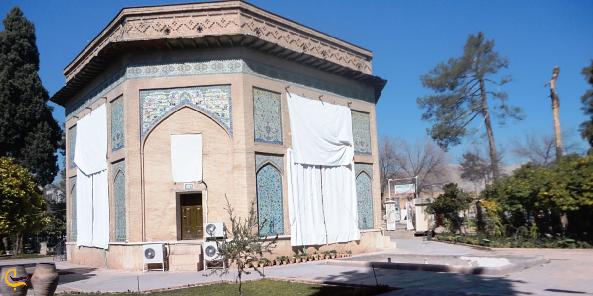 عکس موزه پارس شیراز درعمارت کلاه فرنگی شیراز