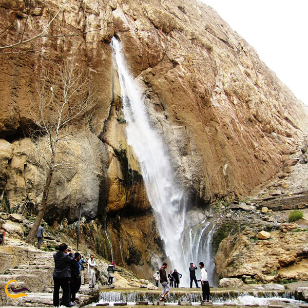عکس بهترین زمان بازدید از آبشار سمیرم اصفهان