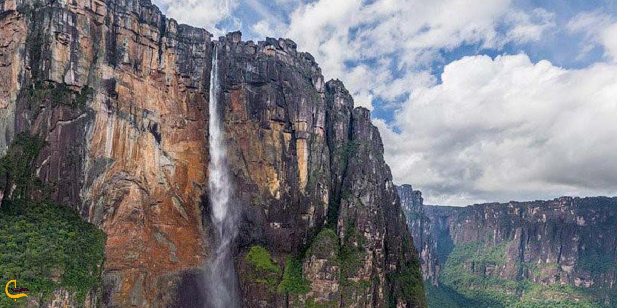 آبشار شملکان، از شگفتانگیزترین جاهای دیدنی اطراف ارومیه